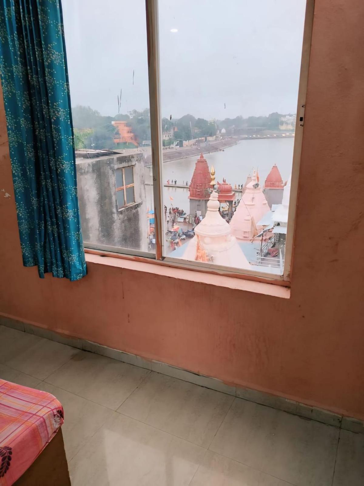 Kailash Kuti Guest House Ujjain Buitenkant foto